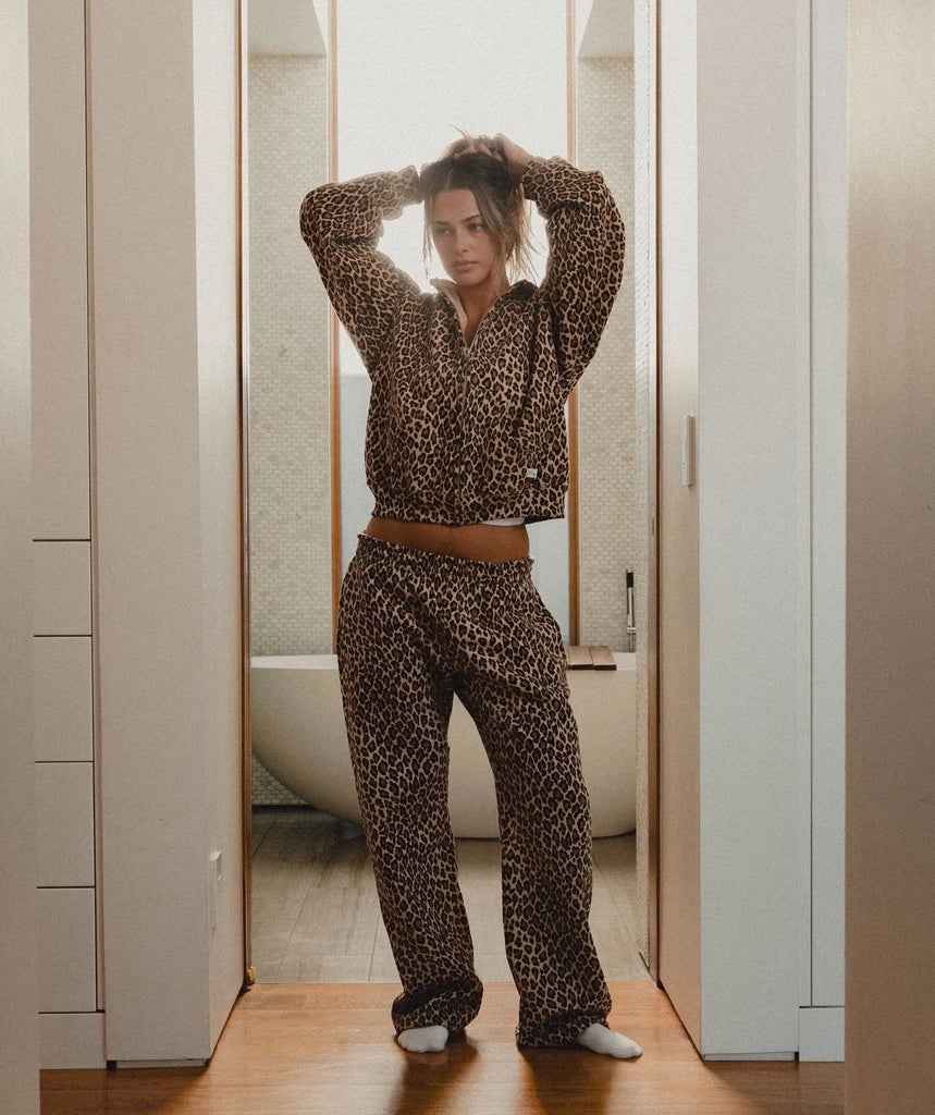 Leopard Print Unisex Hoodie Cozy Streetwear For Men Women - OKOHOKO™ FASHION