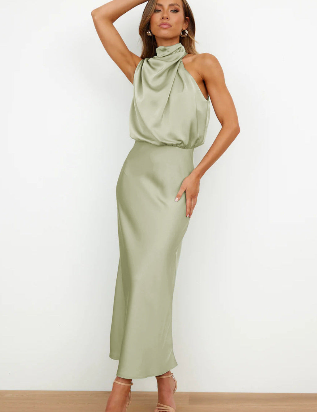 Carlina | Elegant Satin Long Dress with Halter Neckline Light Green Dresses