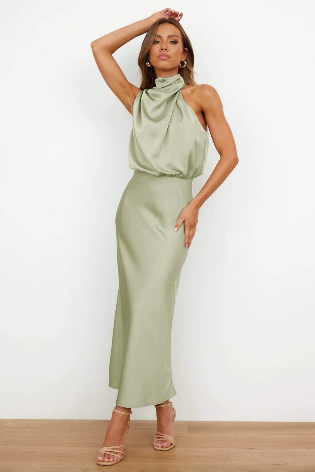 Carlina | Elegant Satin Long Dress with Halter Neckline Light Green Dresses