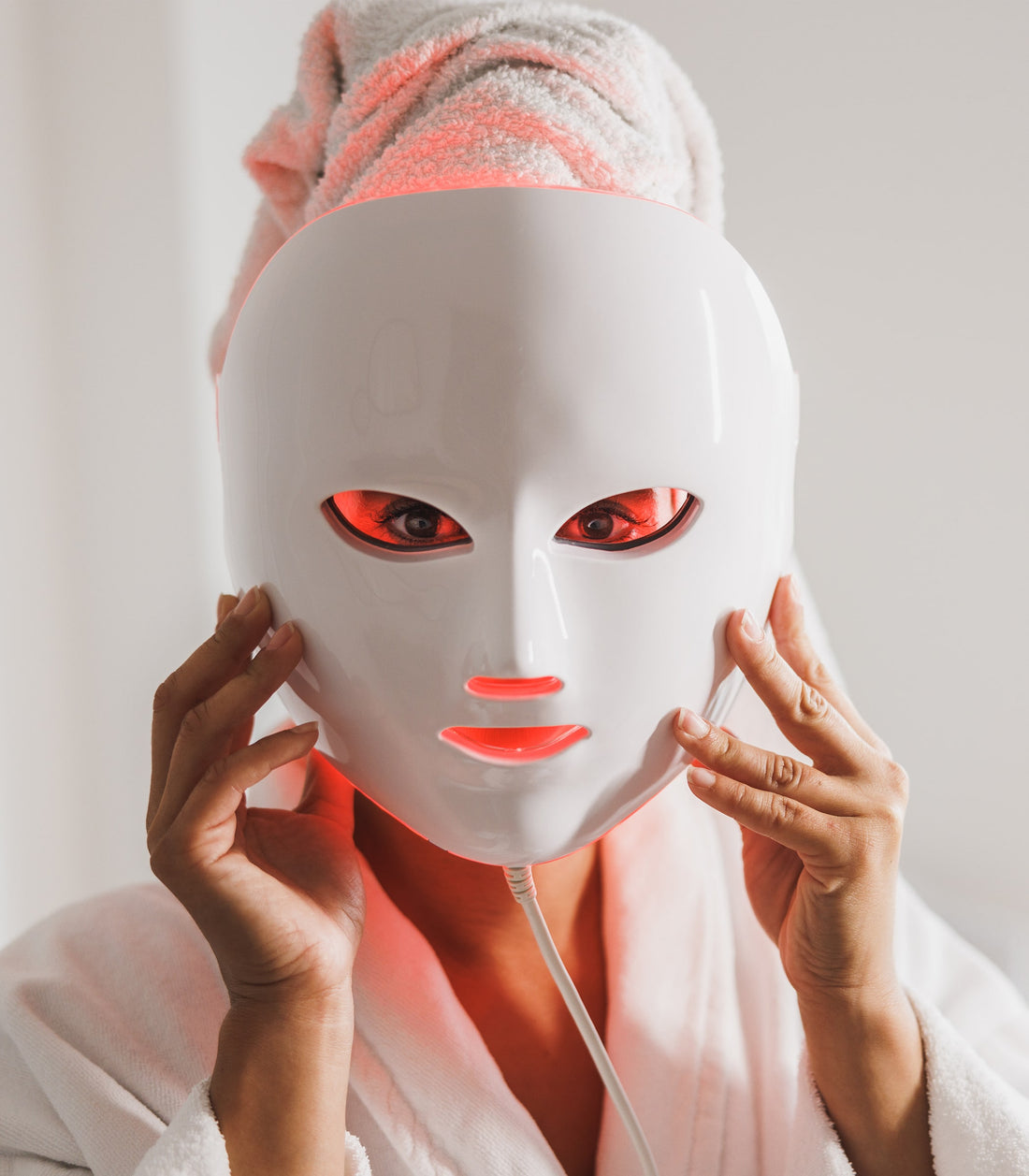 Vrimlo 7 Color LED Therapy Mask for Effortlessly Smoother Skin Beauty