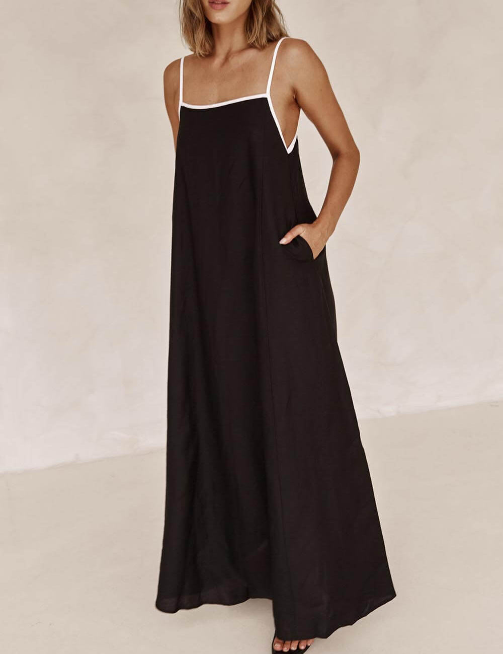A-line Summer Vibe Contrasting Suspender Dress Black Dresses