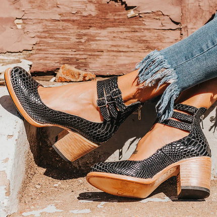 Comfortable and Elegant Thick-heeled Shoes Limited Edition Black Woman Shoes