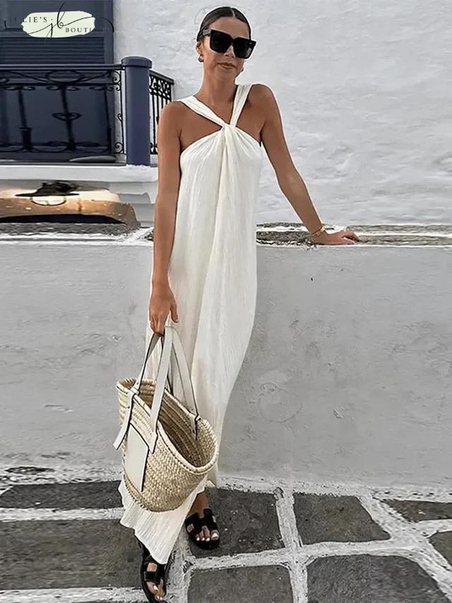 DELILAH | Chic Maxi-dress