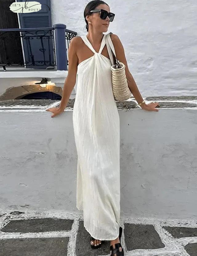 DELILAH | Chic Maxi-dress