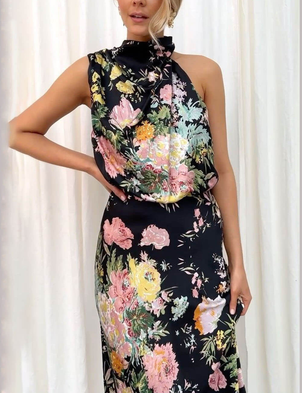 Halter Neck Floral Elastic Waist Maxi Dress Black Dresses