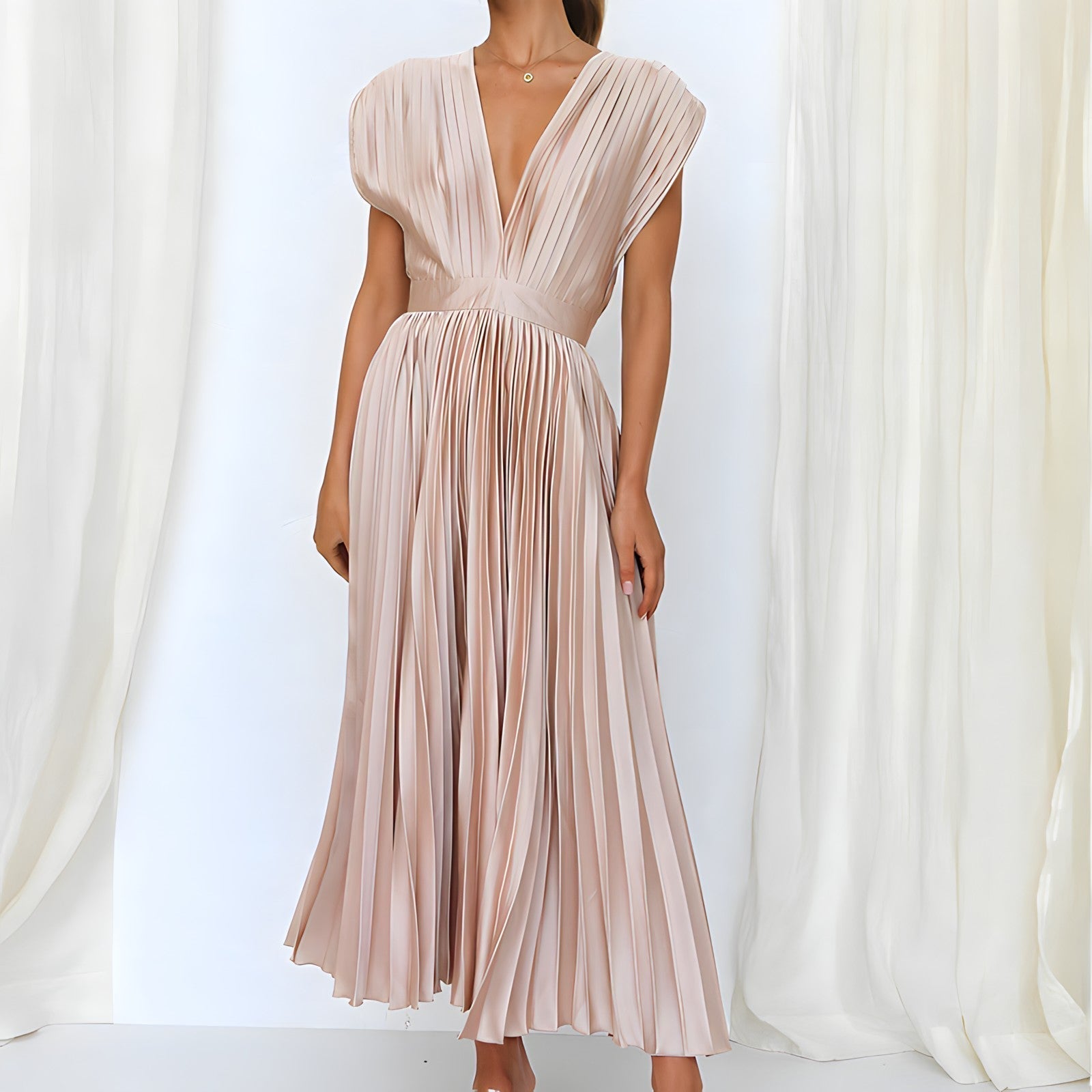 Élodie Lavin | V-Neck Solid Maxi Dress Light Pink Dresses