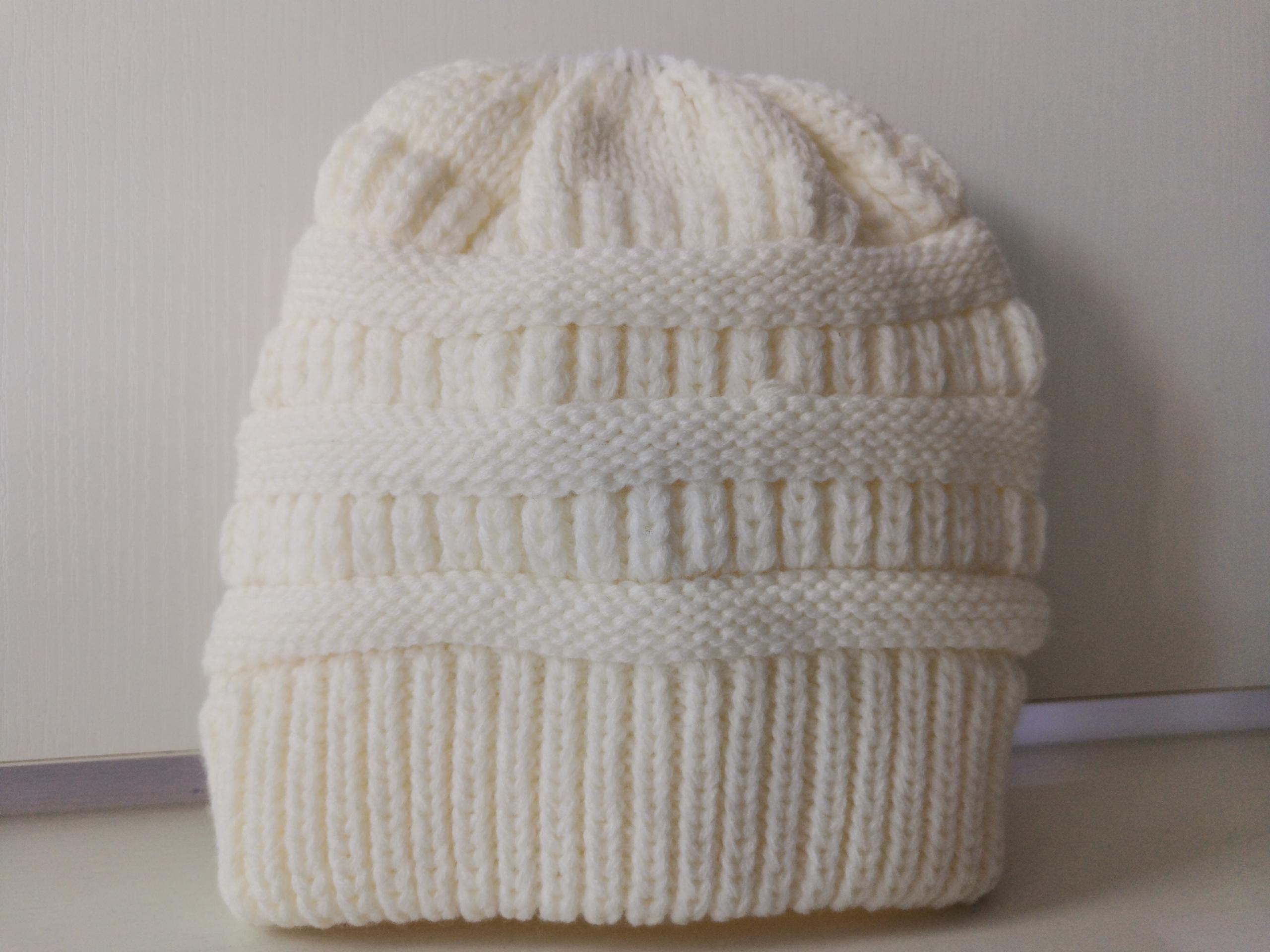 Women’s Mixed-Color Knitted Wool Ponytail Hat White Hats