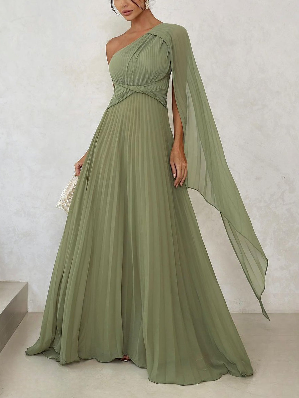 Elegant Off Shoulder Pleated Maxi Dress Dresses