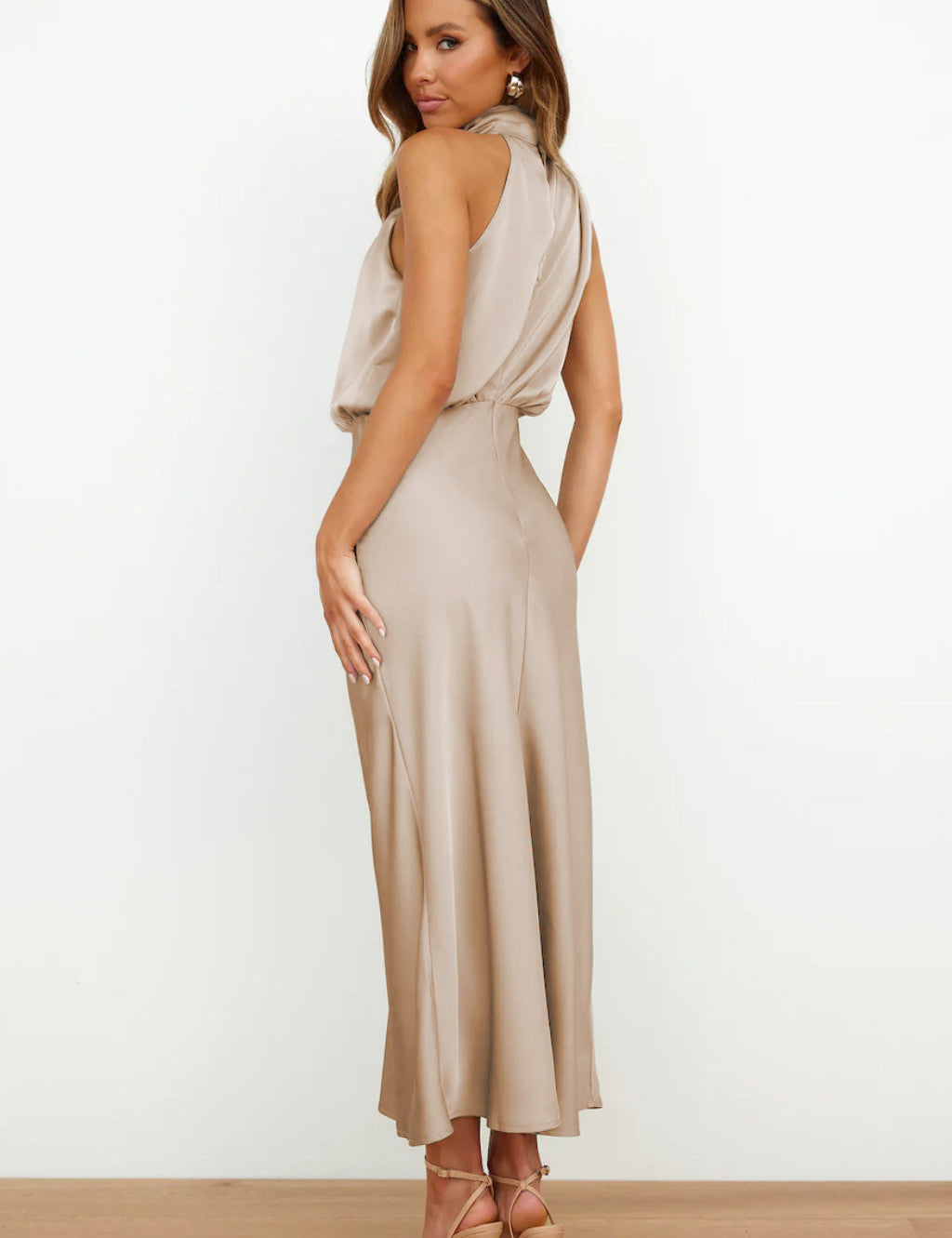 Carlina | Elegant Satin Long Dress with Halter Neckline Dresses