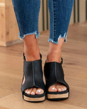 Blair™ - Stylish High Sole Adjustable Orthopedic Sandals with Arch Support Black Orthopedic Sandals