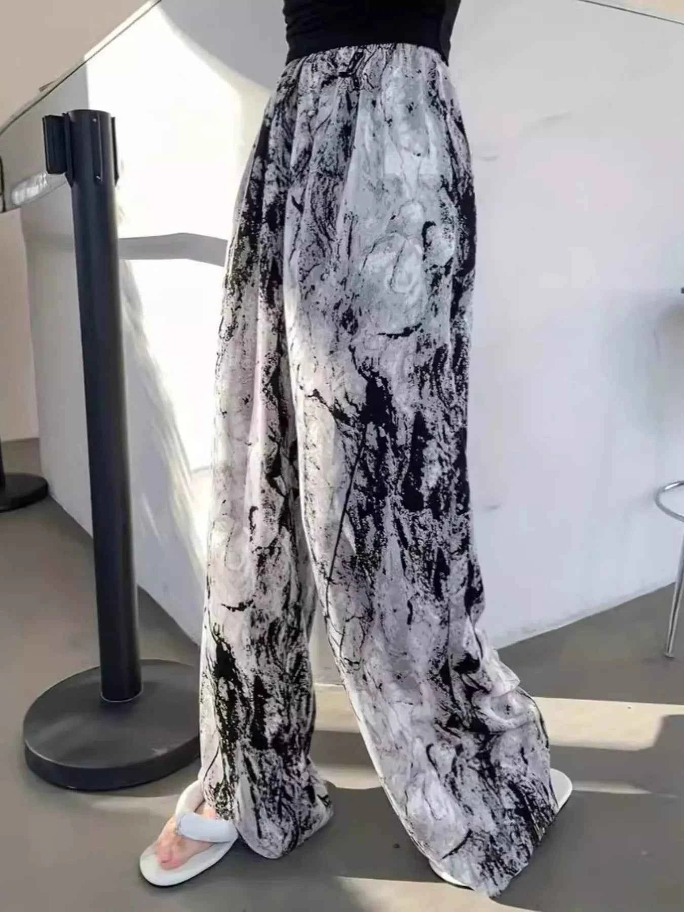 Abstract Print Wide Leg Pants