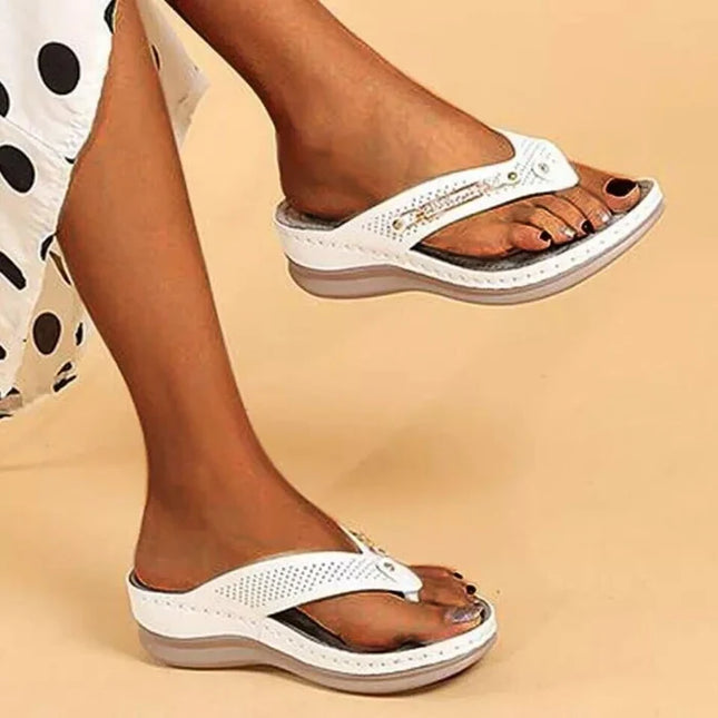 Alice Leroy | Alice Leroy Soft Padded Flip Flops White Sandals