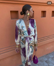 Anne - Elegant dress with V neck M