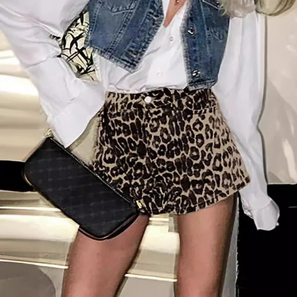 Nikki | Short