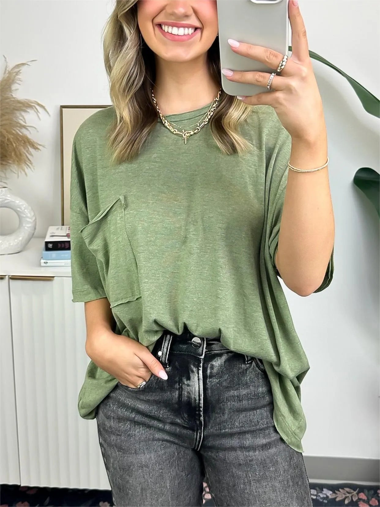 Janessa Boxy Raw Edge Tee – Oversized Top Army Green Top