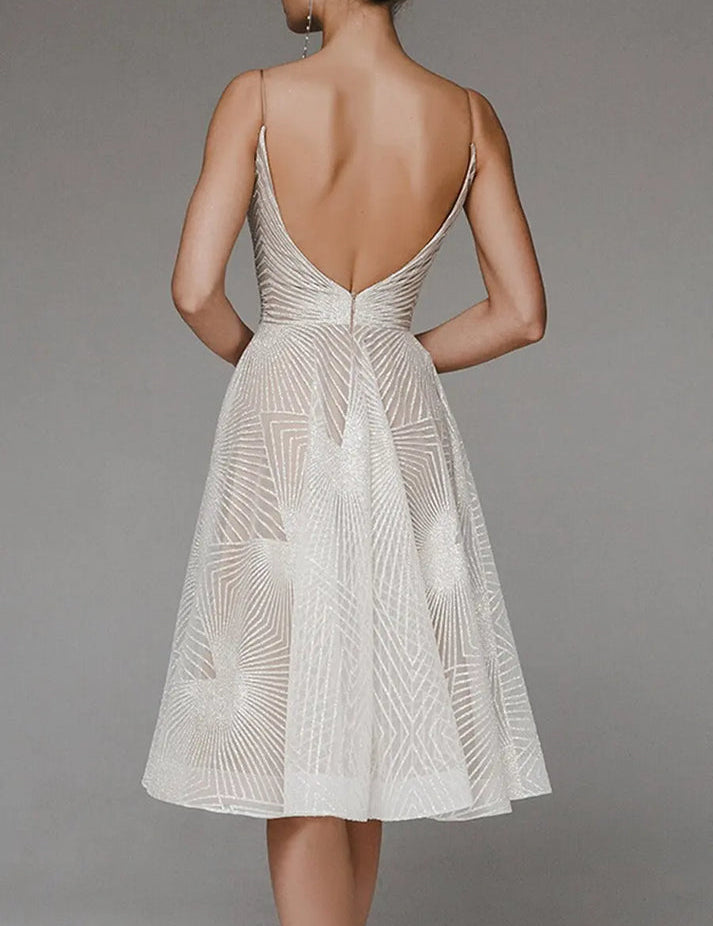 Lara | Elegant open-back dress - OKOHOKO™ FASHION