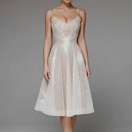 Lara | Elegant open-back dress Mousserende wijn