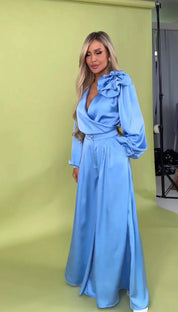 Elegant satin dress with long sleeves Dresses