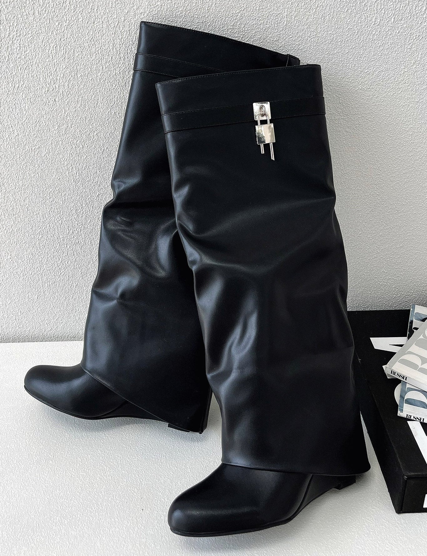 Isabelle™ Women's Black Knee-High Boots Boots