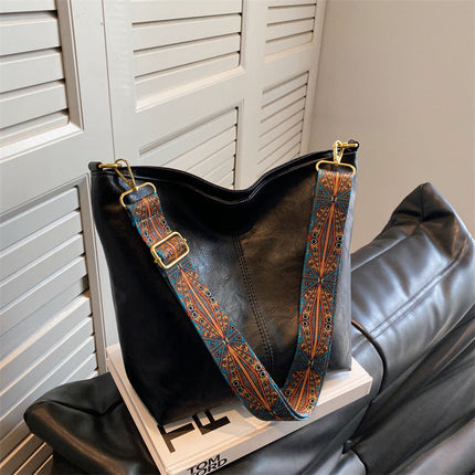 Handwoven Rattan Crossbody Bag Black Handbags