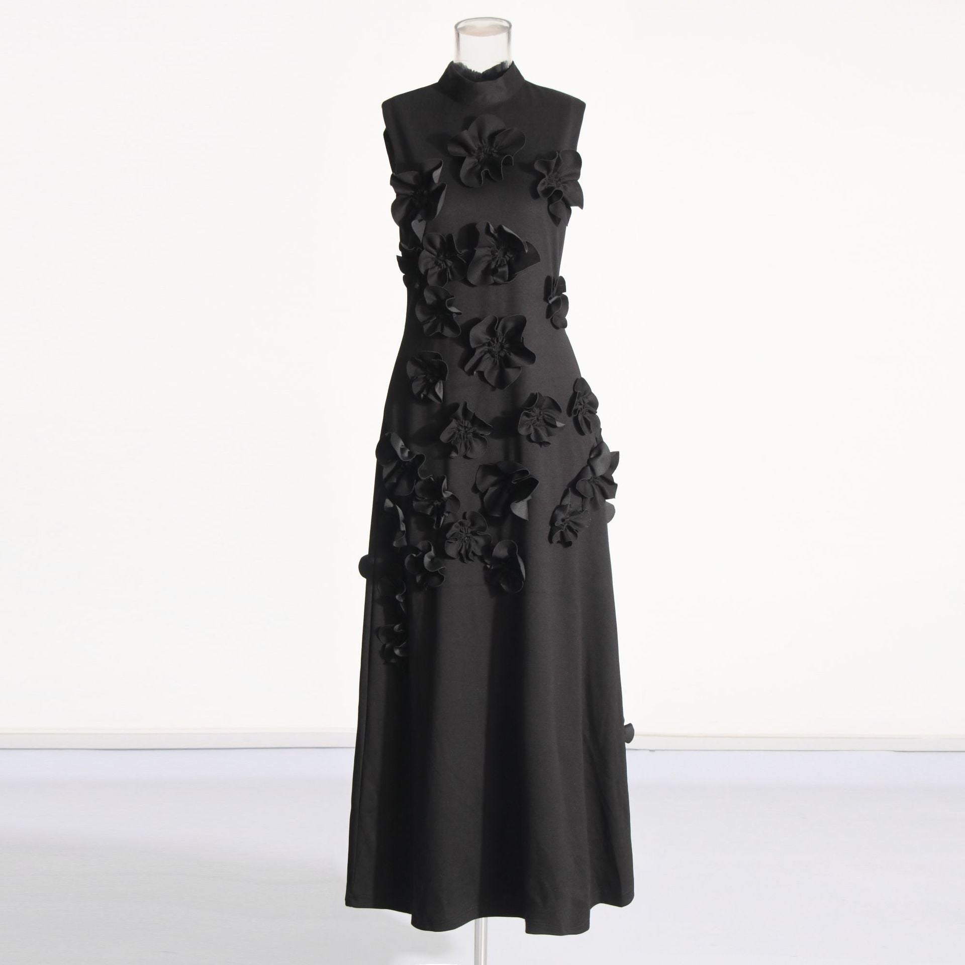 Mariana™ | Posture-Improving Flower Embossed Dress Dress