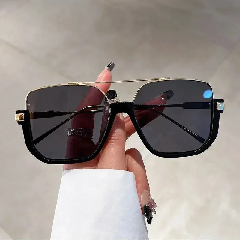 Vintage Oversized Square UV-400 Sunglasses – Trendy Gold Gray Sunglasses