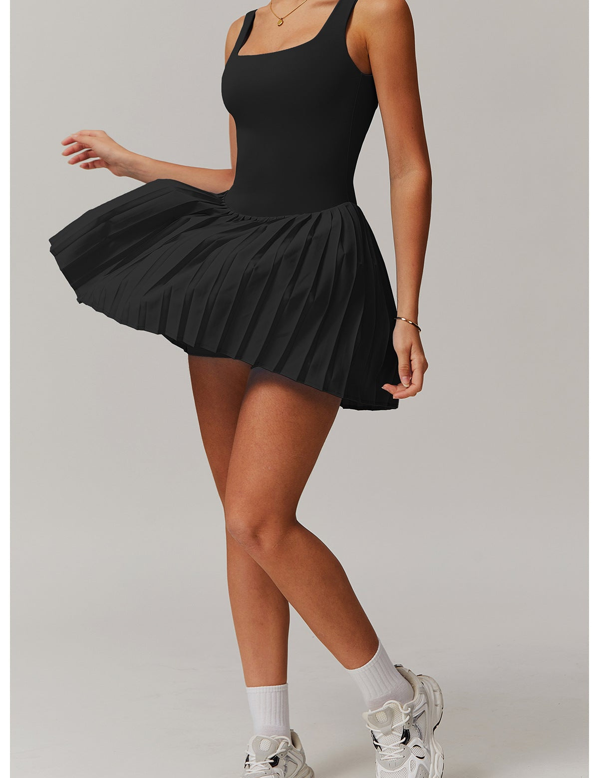 Sporty Pleated Dress – Built-In Shorts Activewear Black Two-Piece Sports Set
