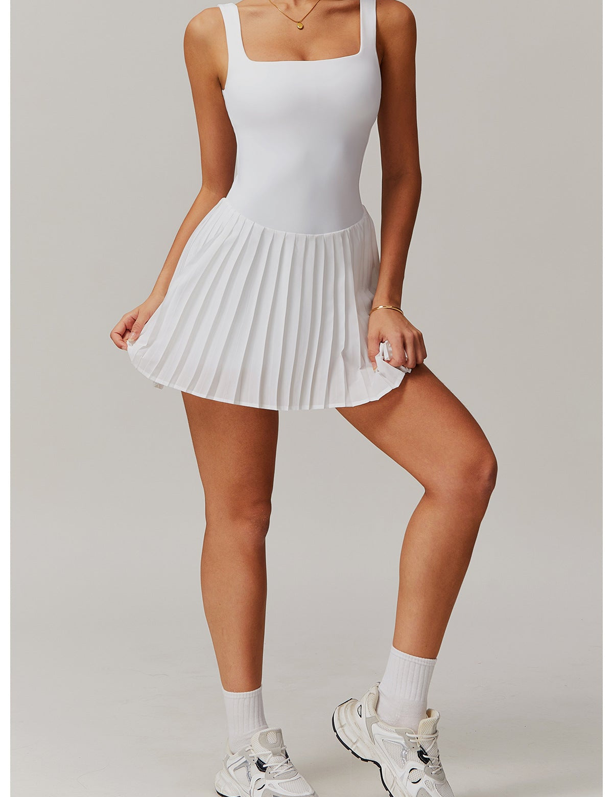 Sporty Pleated Dress – Built-In Shorts Activewear Swan Two-Piece Sports Set