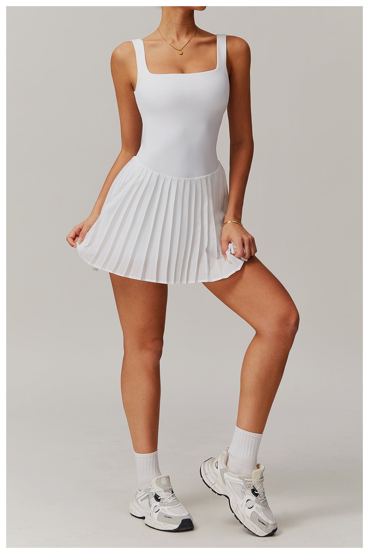 Sporty Pleated Dress – Built-In Shorts Activewear Swan Two-Piece Sports Set