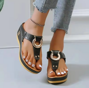 Monroe | Stability-Enhancing Therapeutic Sandals Black Shoes & Sandals