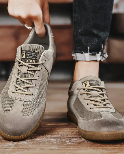 Max™ - Comfortable Orthopedic Sneakers