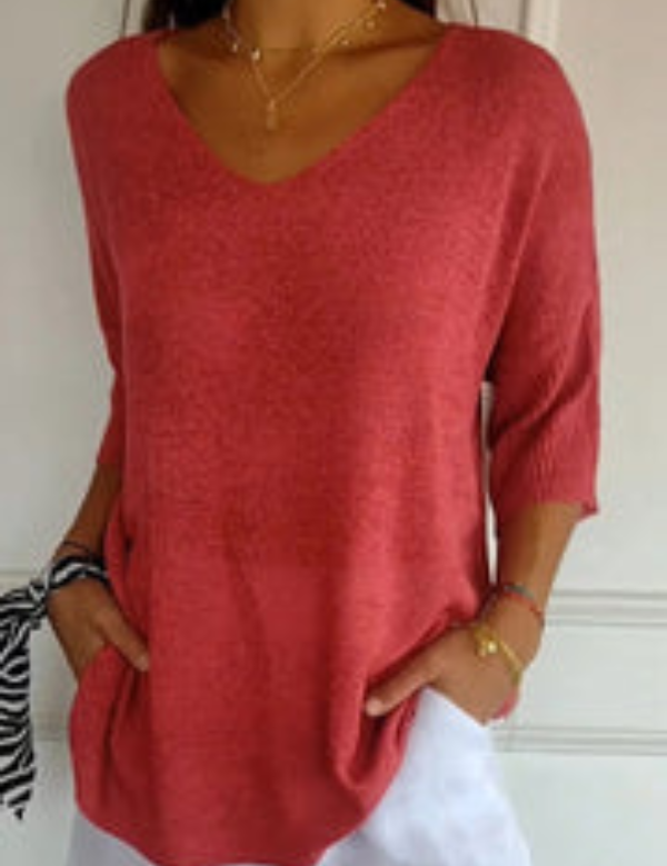 Freya | Plain-coloured knitted top with V-neckline Red