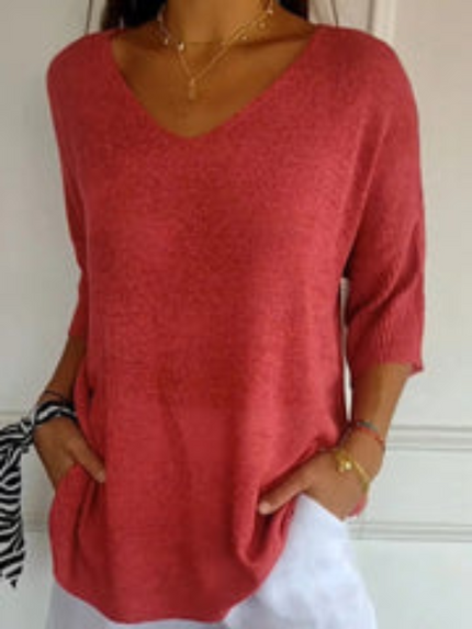 Freya | Plain-coloured knitted top with V-neckline Red