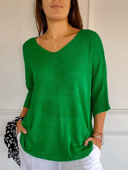 Freya | Plain-coloured knitted top with V-neckline Green