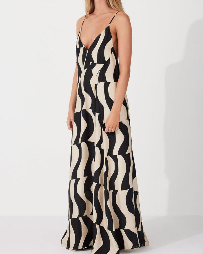 Relaxed Fit Scooped Back Style Maxi Dress Dresses