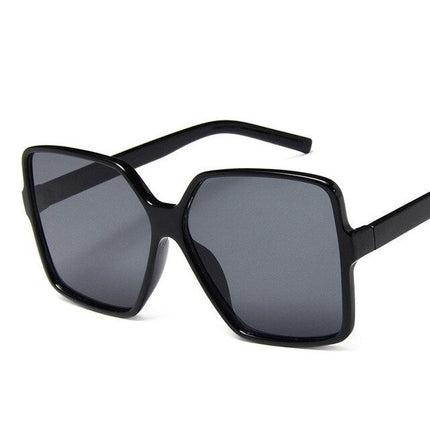 Trendy Women's Sunglasses – Stylish UV Protection Black Sunglasses
