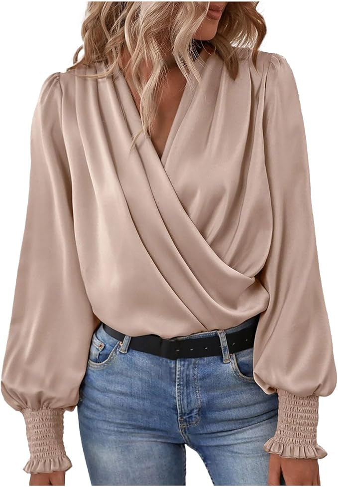 Elara | Elegant blouse with V-neck Beige Blouse