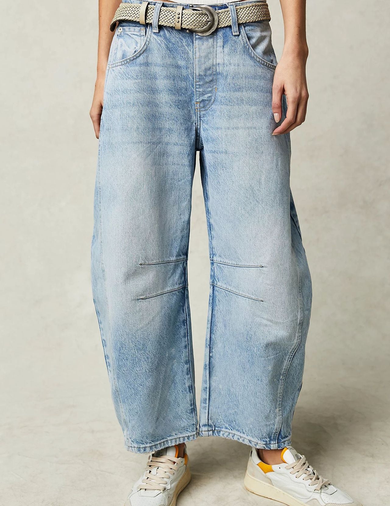 High-Stretch Mid-Rise Barrel Jeans Light Blue2 Women Pants