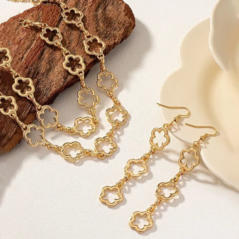 Dainty Open Clover Pendant Jewelry Set – Necklace, Bracelet & Earrings Jewelry Sets
