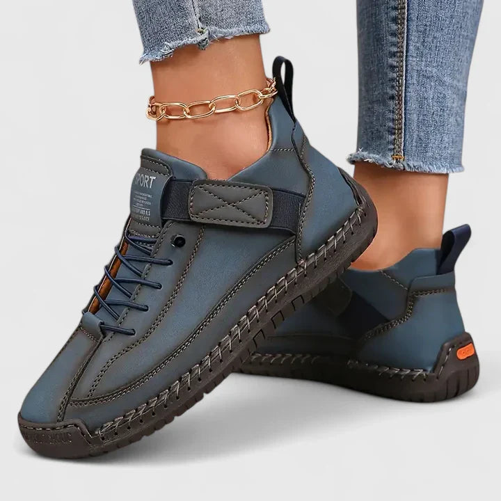 The Kymberleigh Comfort Sneaker Dark Blue Sneakers
