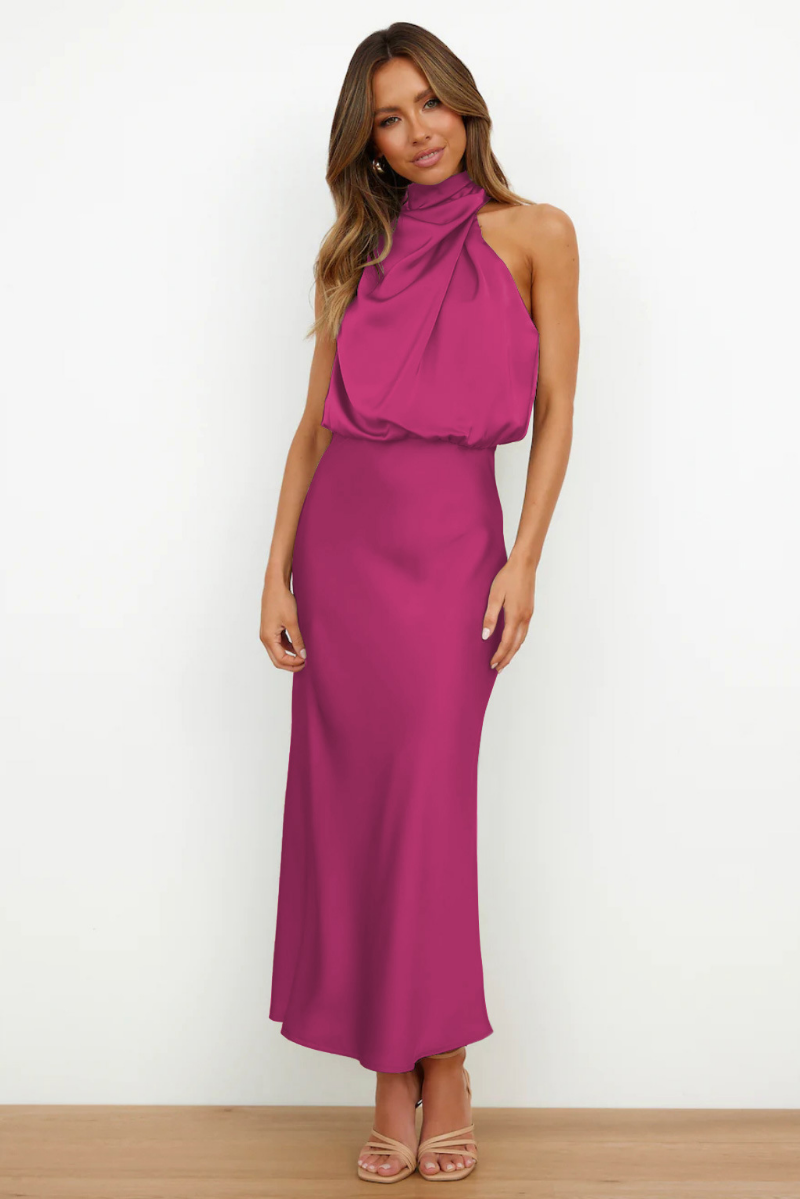 Elegant Off-Shoulder Maxi Dress with High Neck Dresses