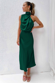 Elegant Off-Shoulder Maxi Dress with High Neck Dresses