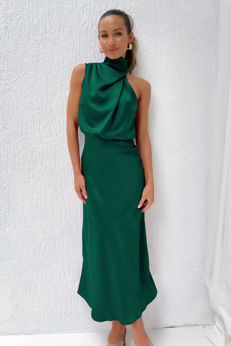 Elegant Off-Shoulder Maxi Dress with High Neck Dresses