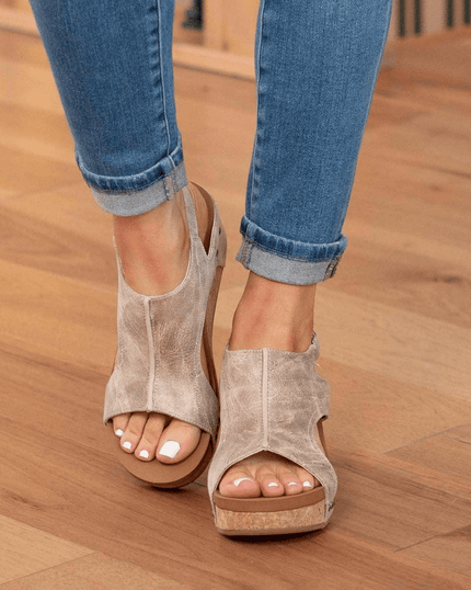 Blair™ - Stylish High Sole Adjustable Orthopedic Sandals with Arch Support Beige Orthopedic Sandals
