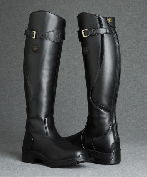 Riva Lefèvre Elegant Waterproof Ankle Boots Black Boots