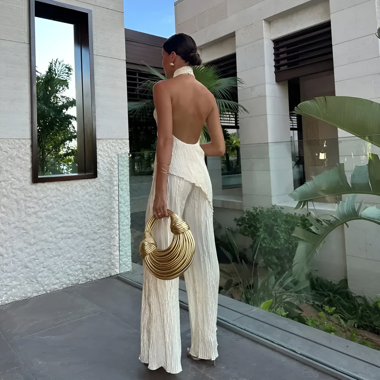 Elegant Sleeveless Halter Crop Top & Wide‑Leg Pants Set Outfit Sets