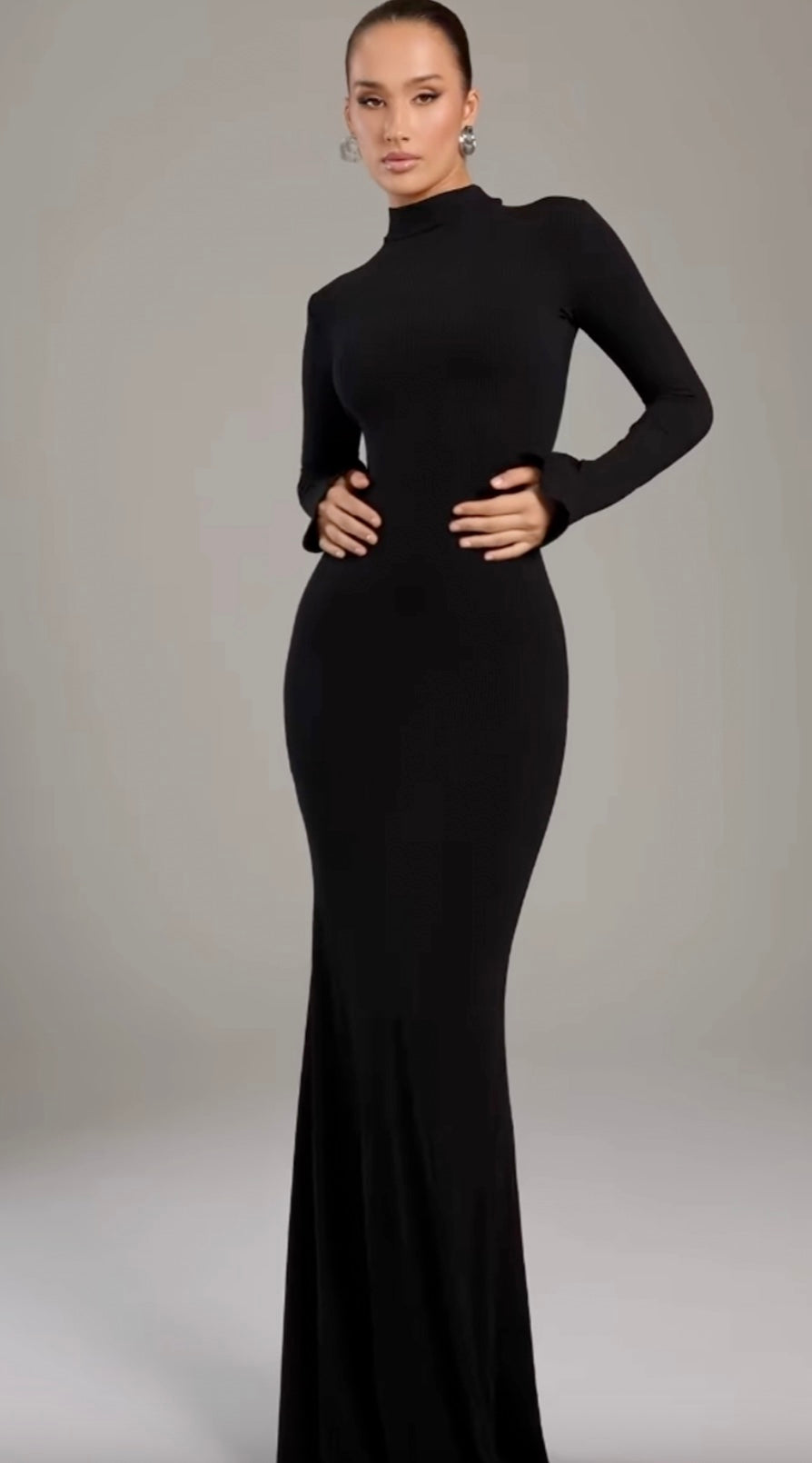Noire｜Turtleneck Maxi Dress - OKOHOKO™ FASHION