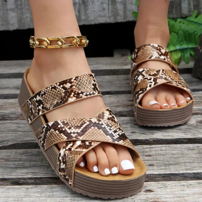 Sienna - Orthopedic Sandals Snake print
