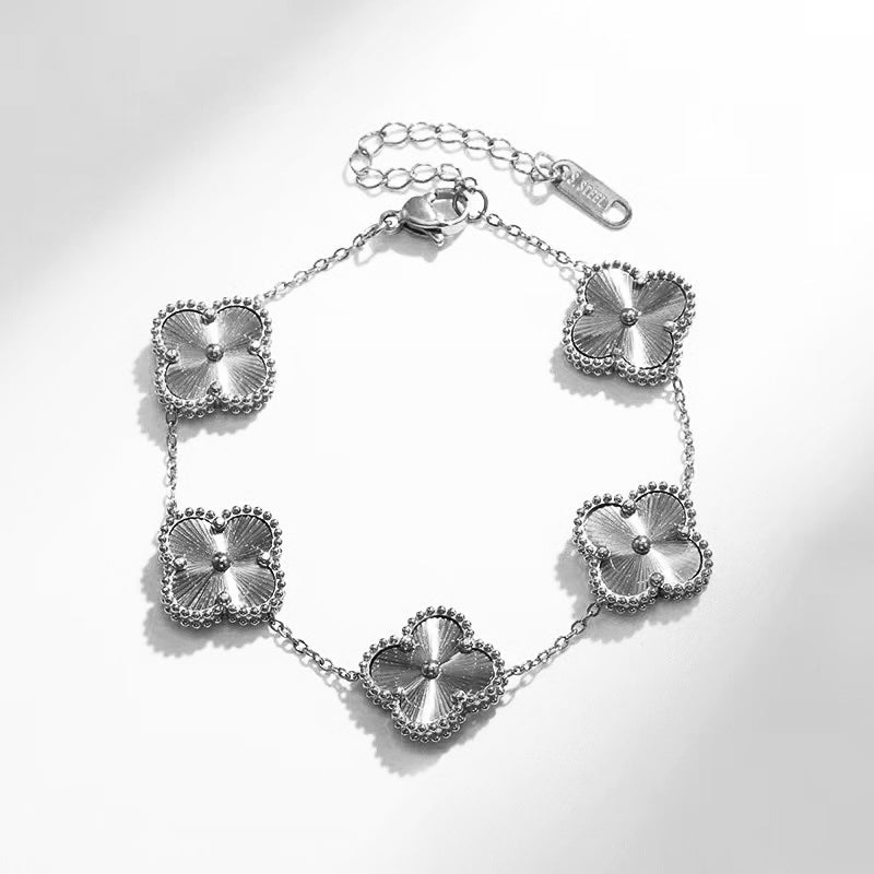 Lucky Clover Bracelet Bracelets